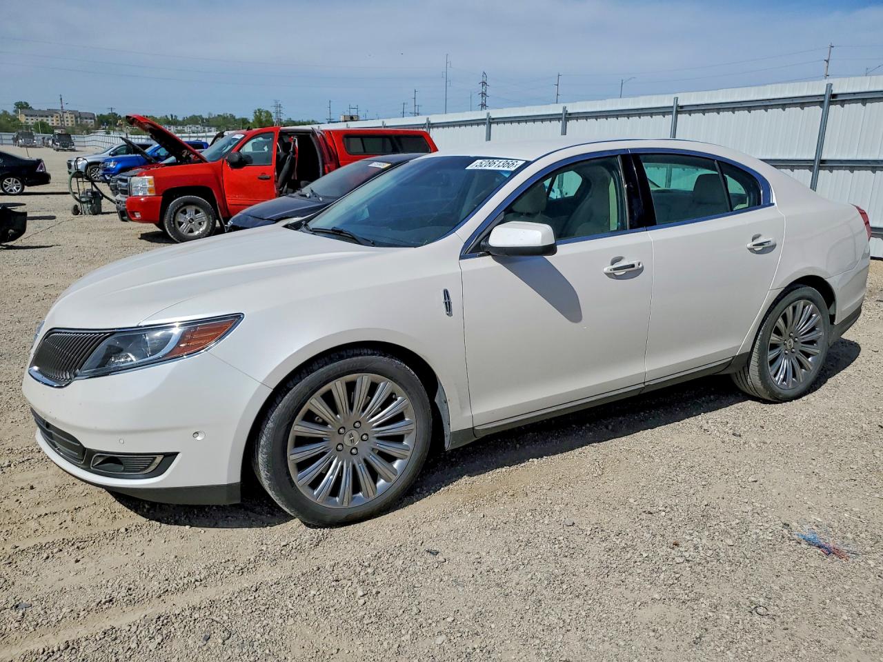 Salvage Lincoln MKS Image