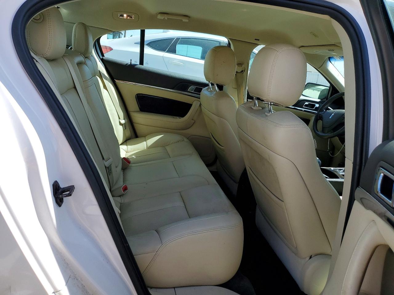 Lincoln MKS