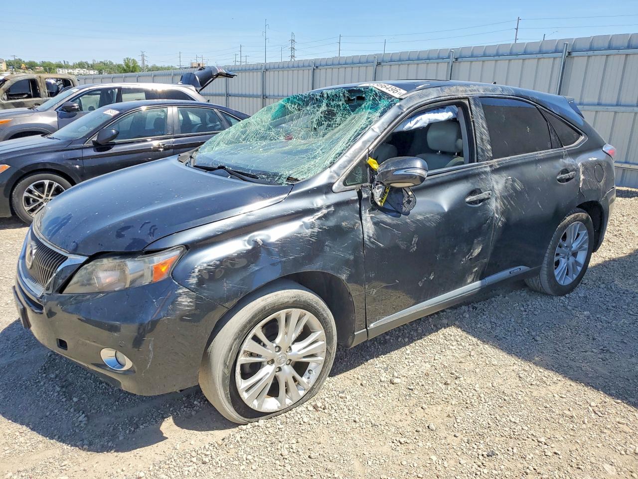 Salvage Lexus RX Image