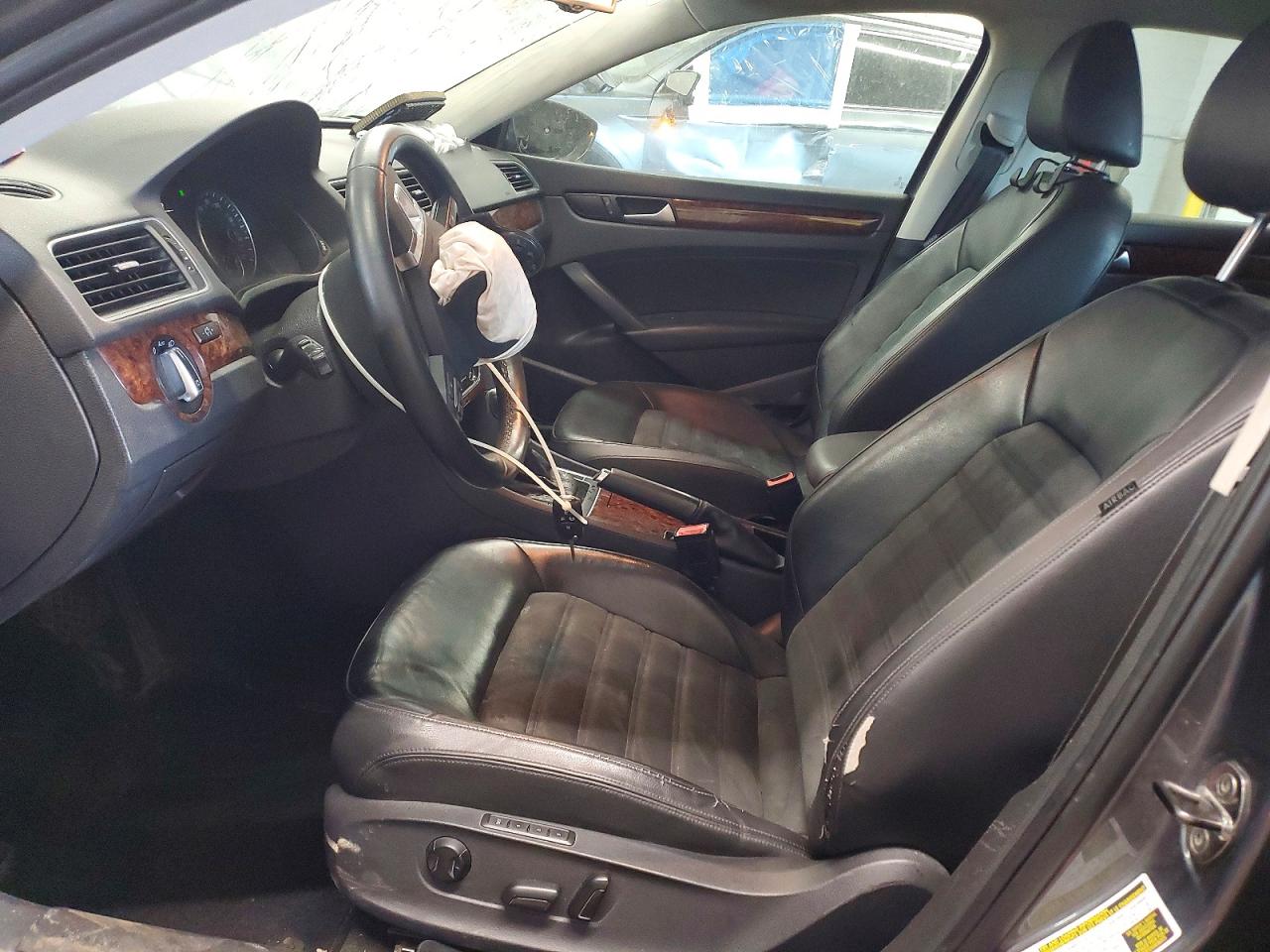 Volkswagen Passat Sel