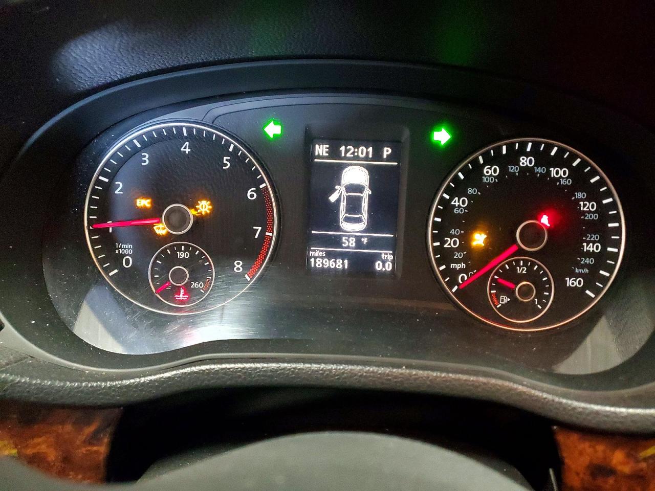 Volkswagen Passat Sel