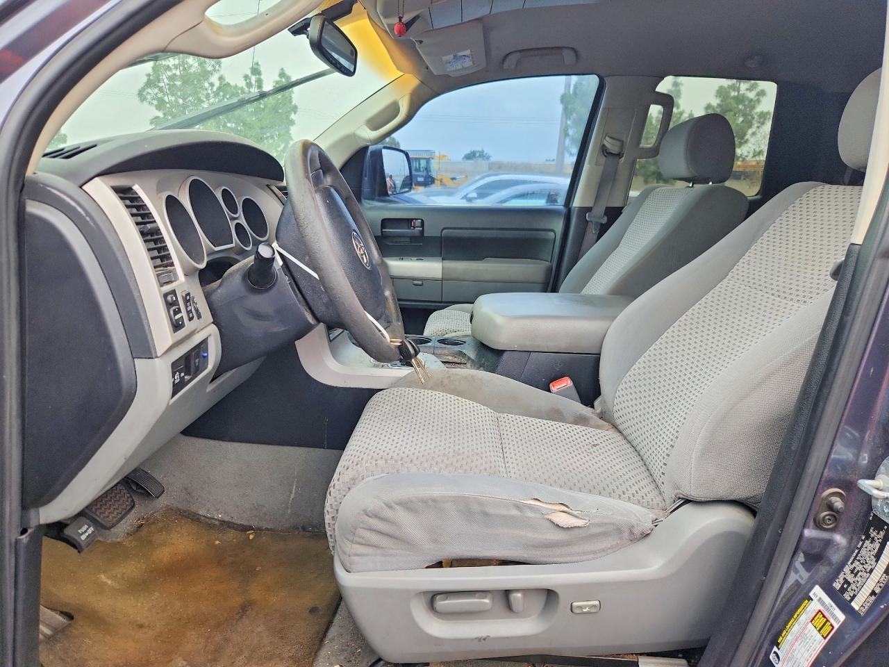 Toyota Tundra Double Cab Sr5