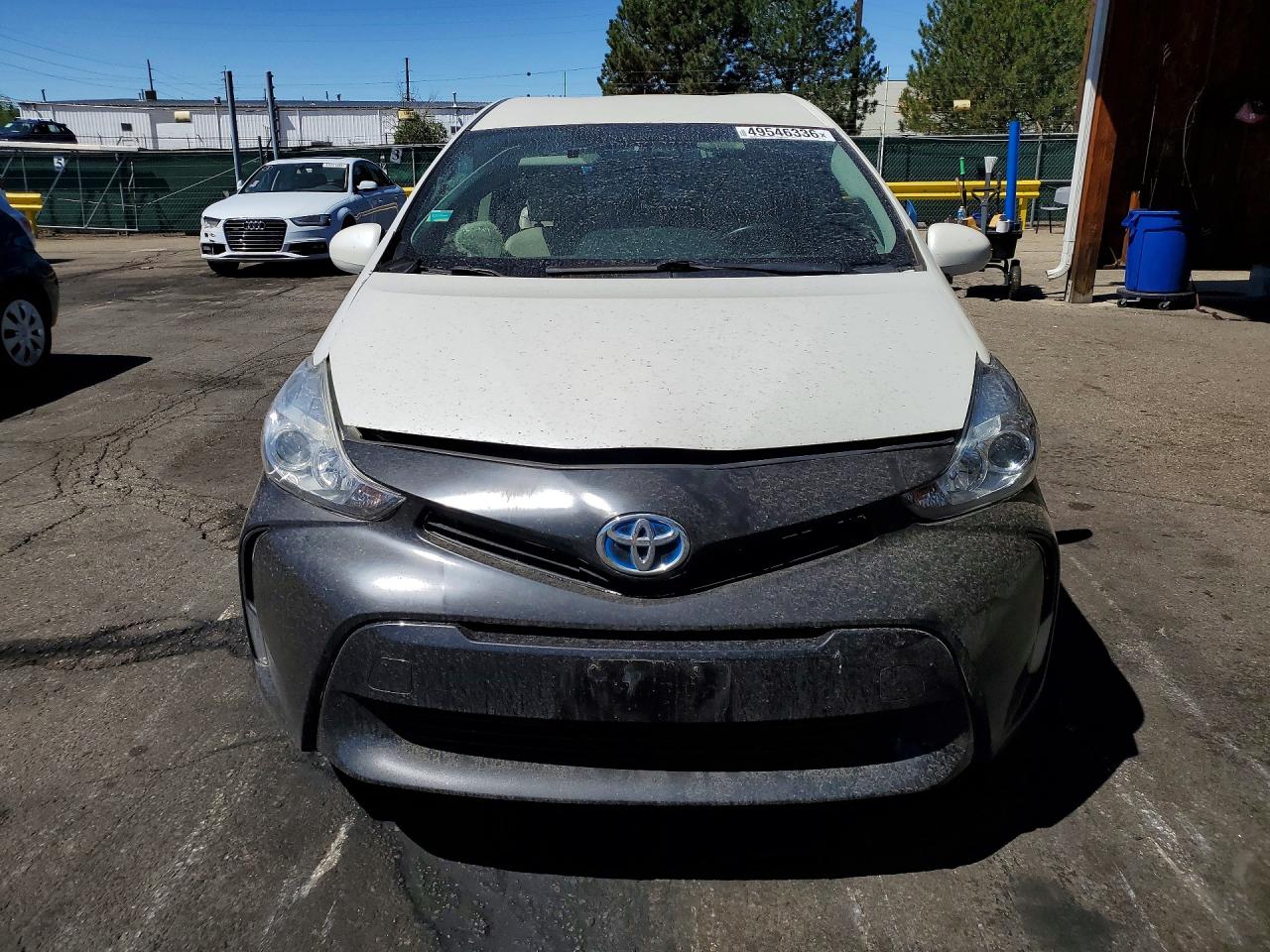 Toyota Prius v Three