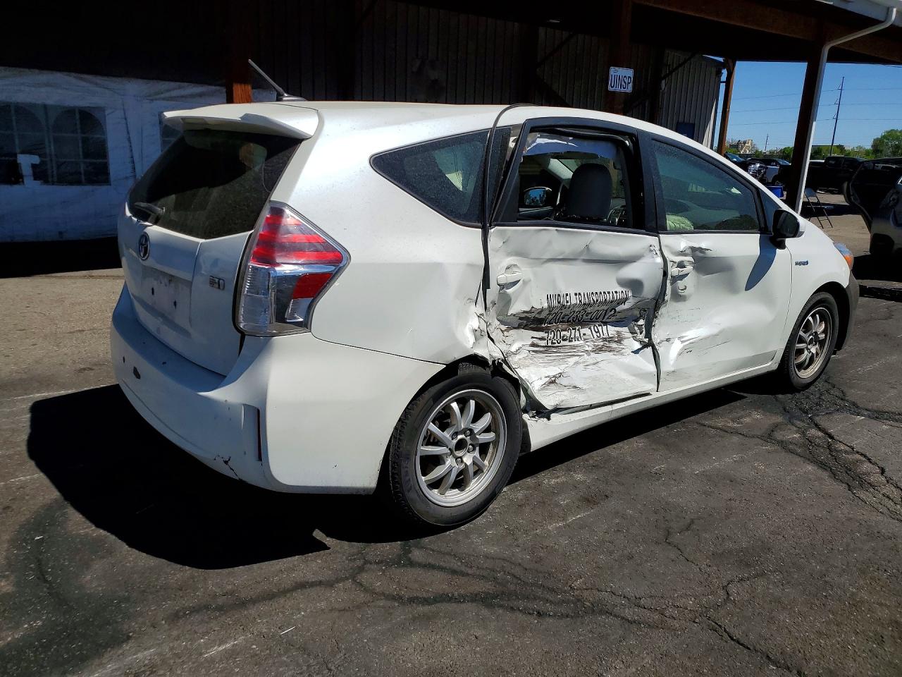 Toyota Prius v Three