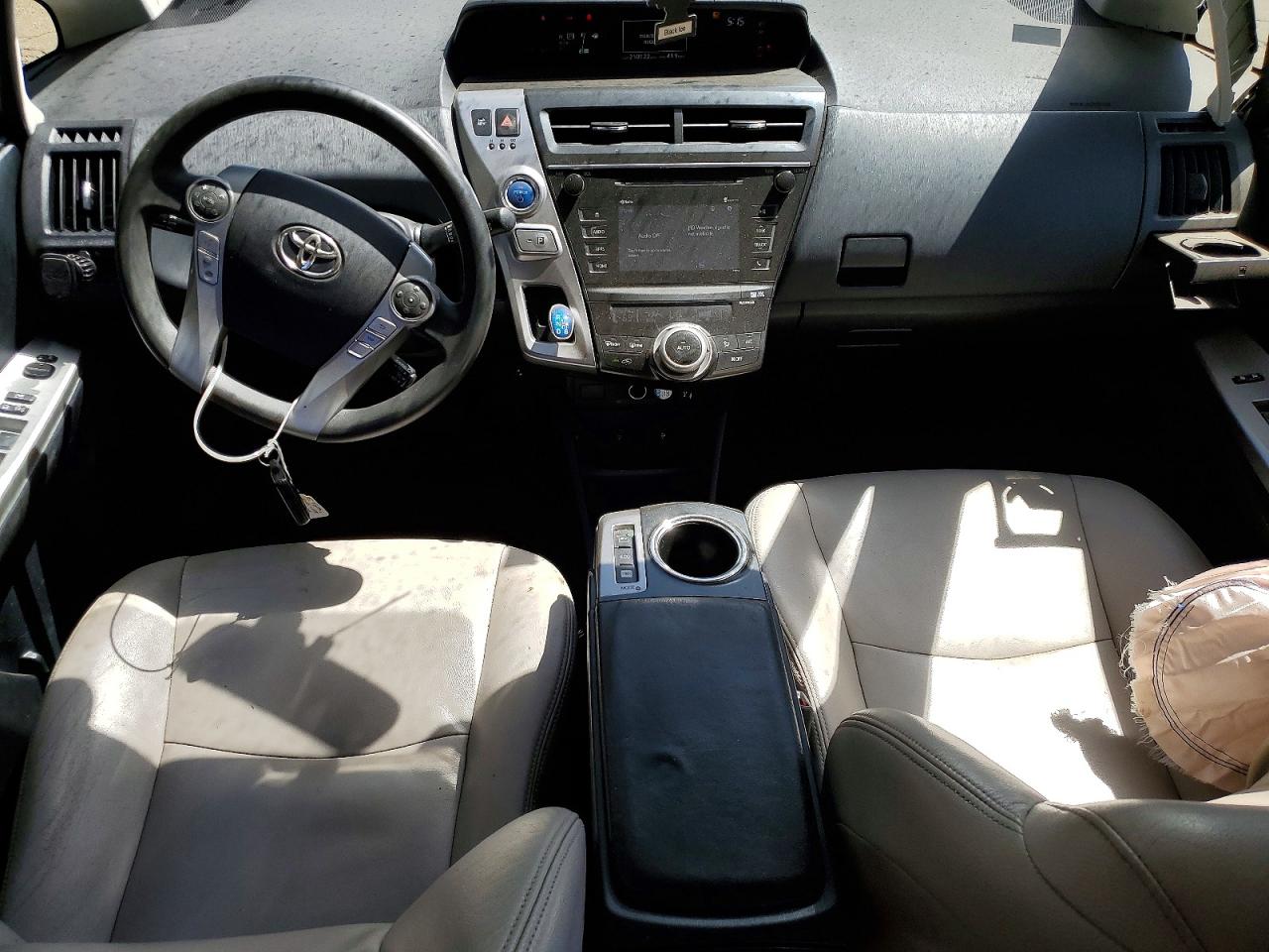 Toyota Prius v Three