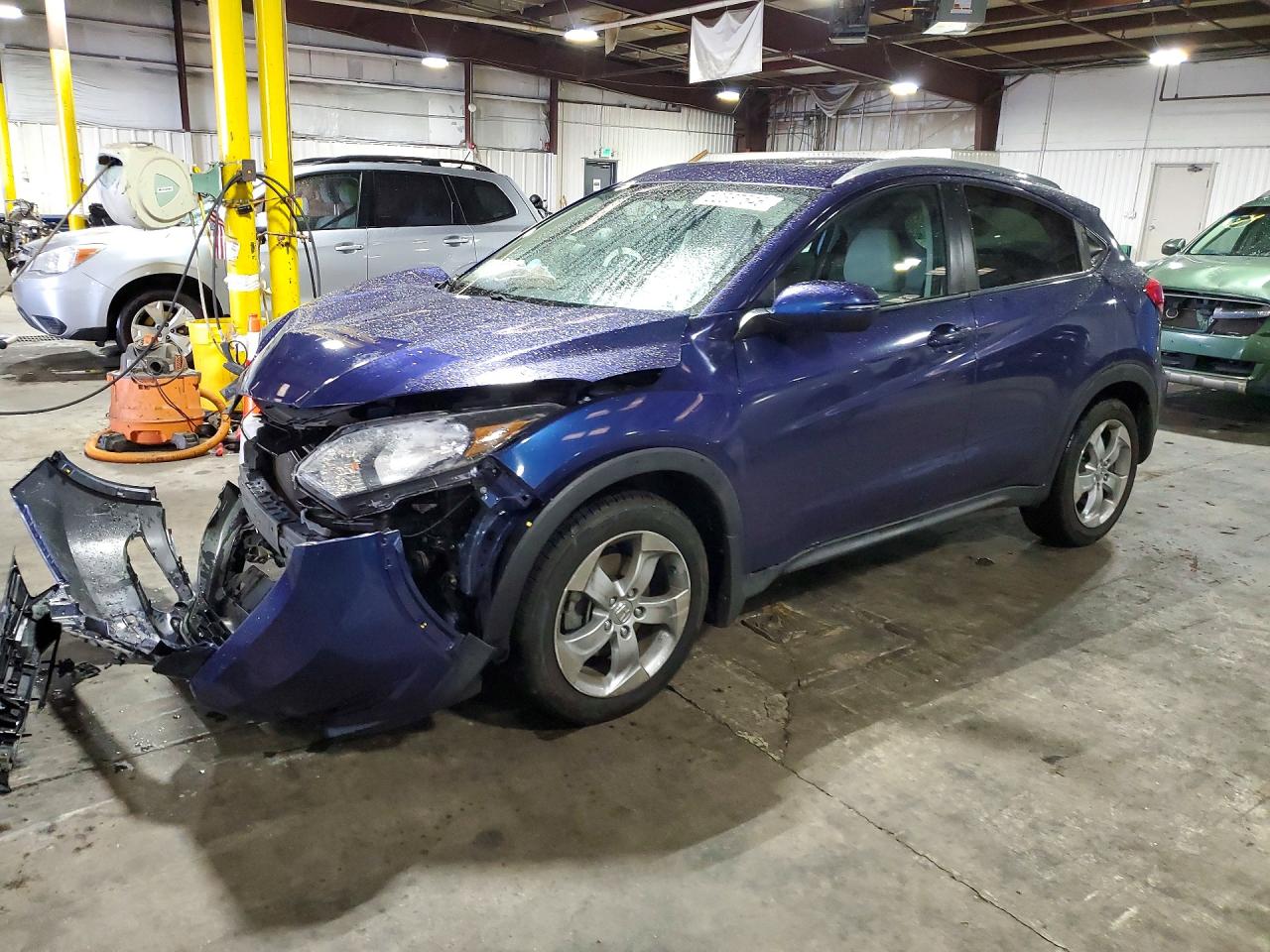 Salvage Honda HR-V Image