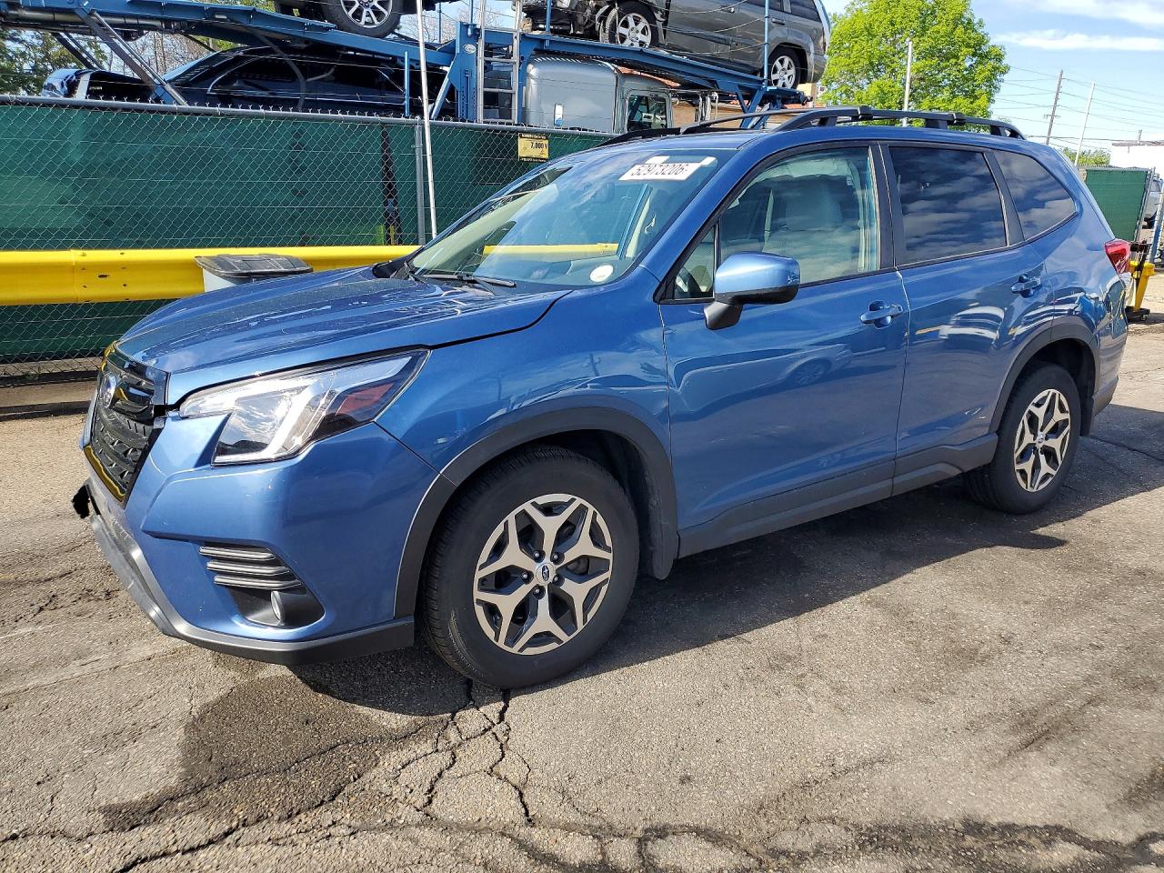Salvage Subaru Forester Image