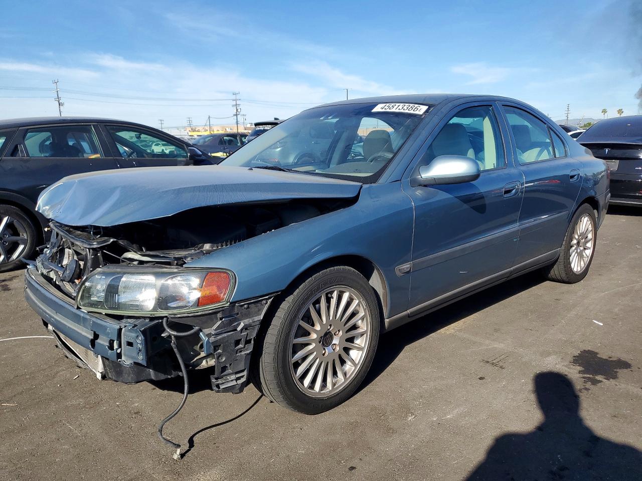 Salvage Volvo S60 Image