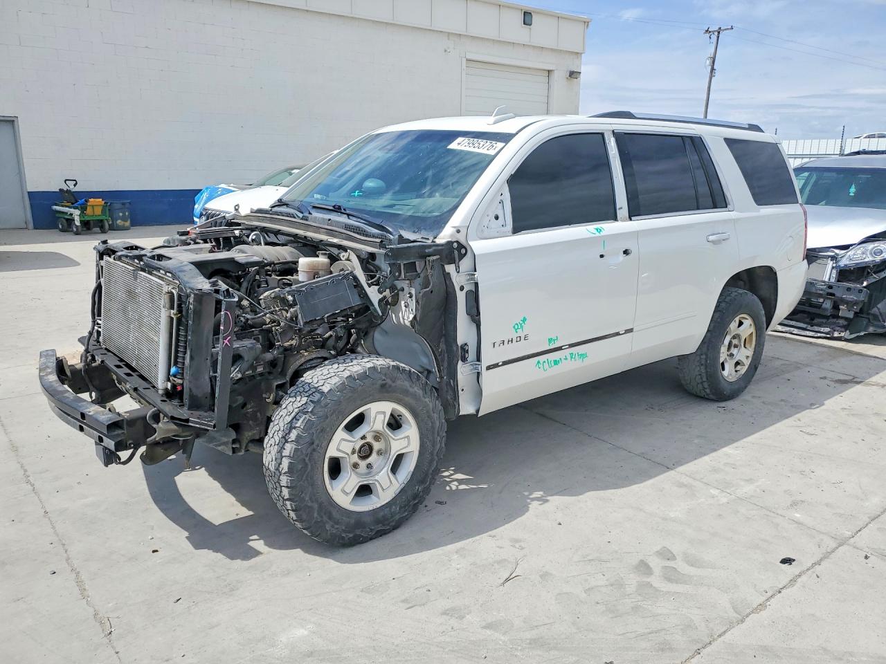 Salvage Chevrolet Tahoe Image