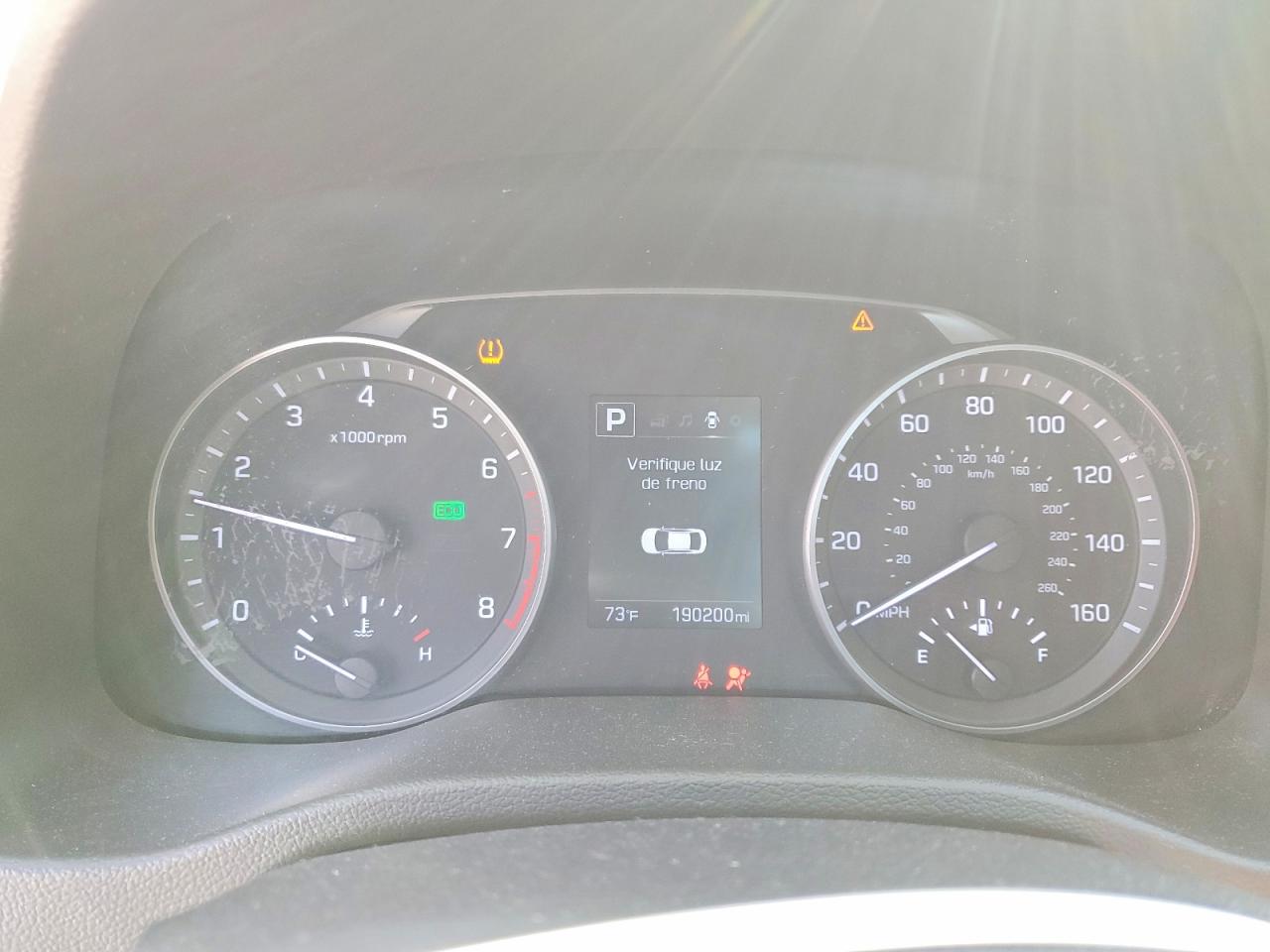 Hyundai ELANTRA Sel