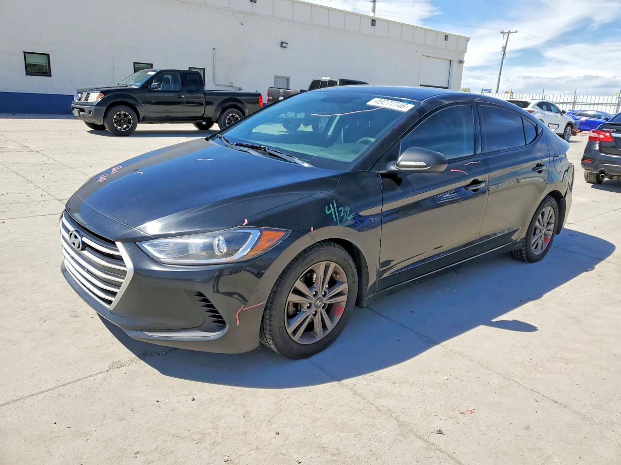 Salvage Hyundai ELANTRA Image