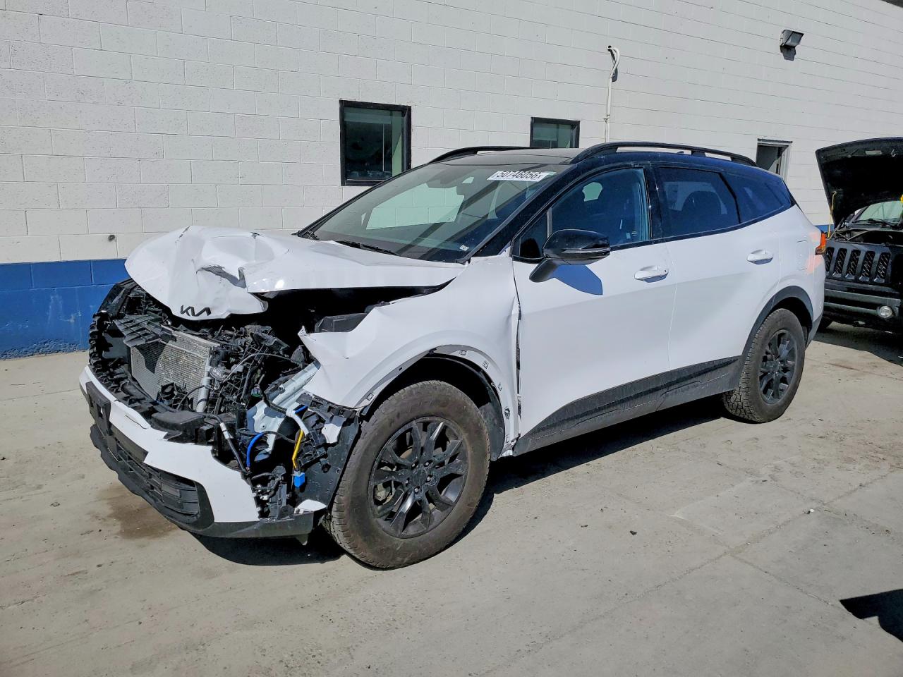 Salvage Kia Sportage Image