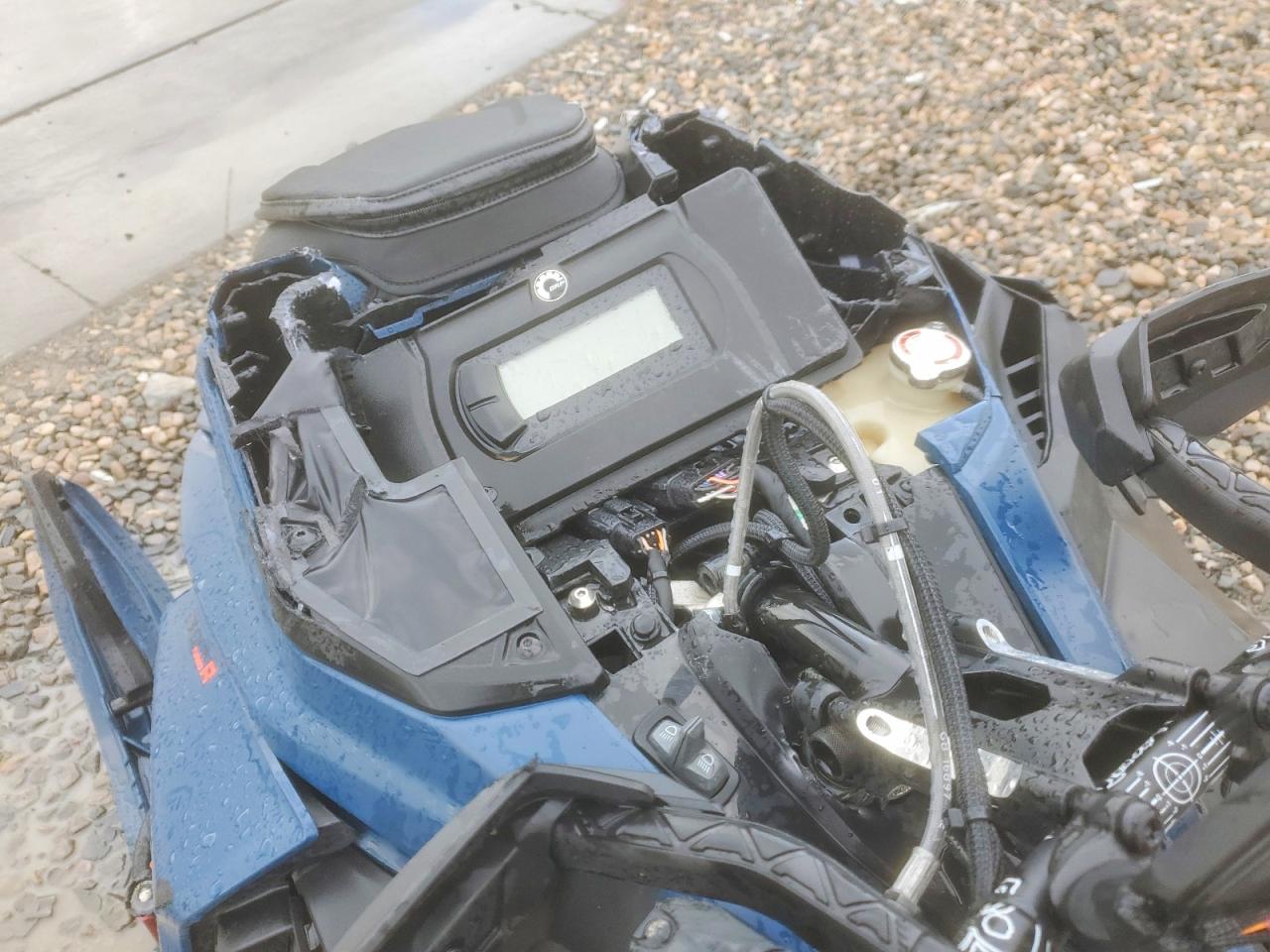 Ski-doo Summit 850