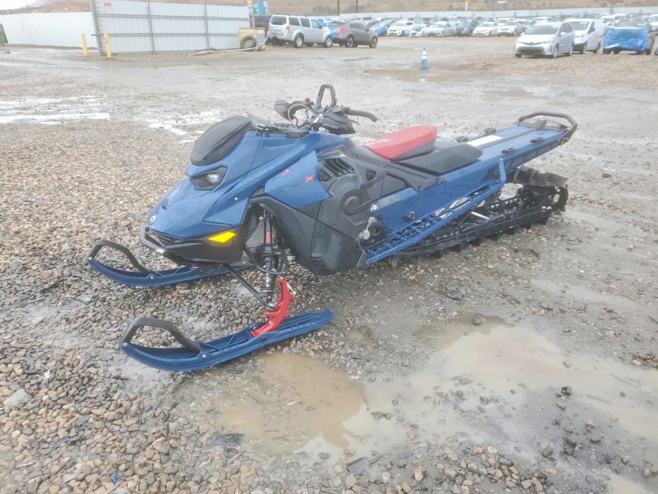 Ski-doo Summit 850