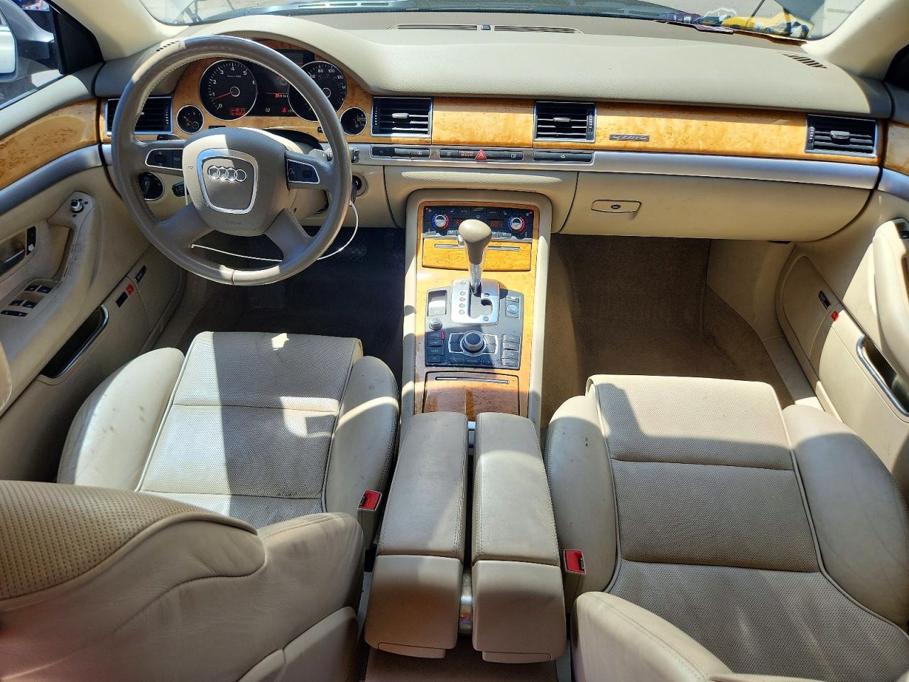 Audi A8 L Quattro
