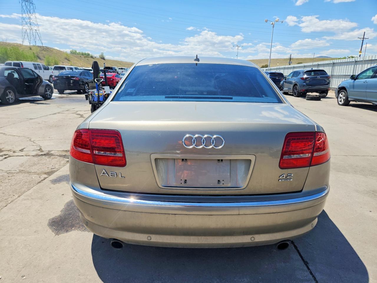 Audi A8 L Quattro
