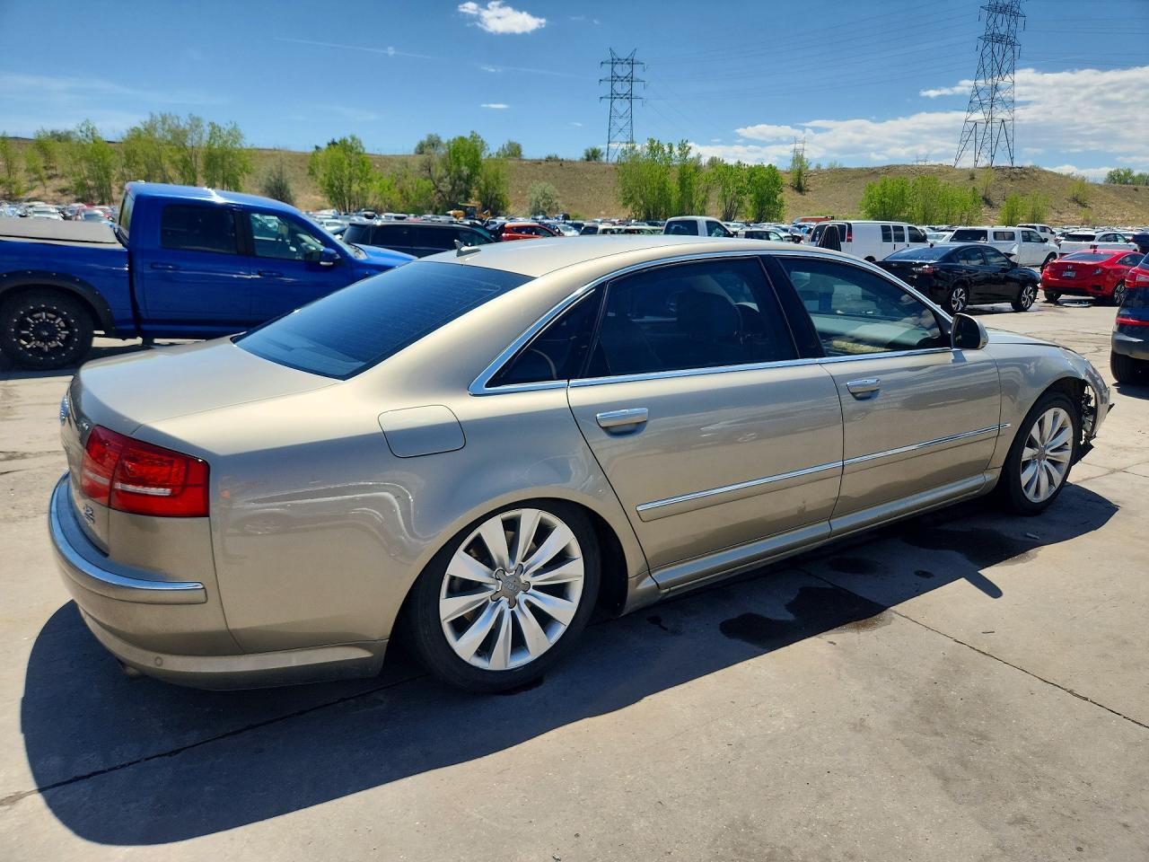 Audi A8 L Quattro