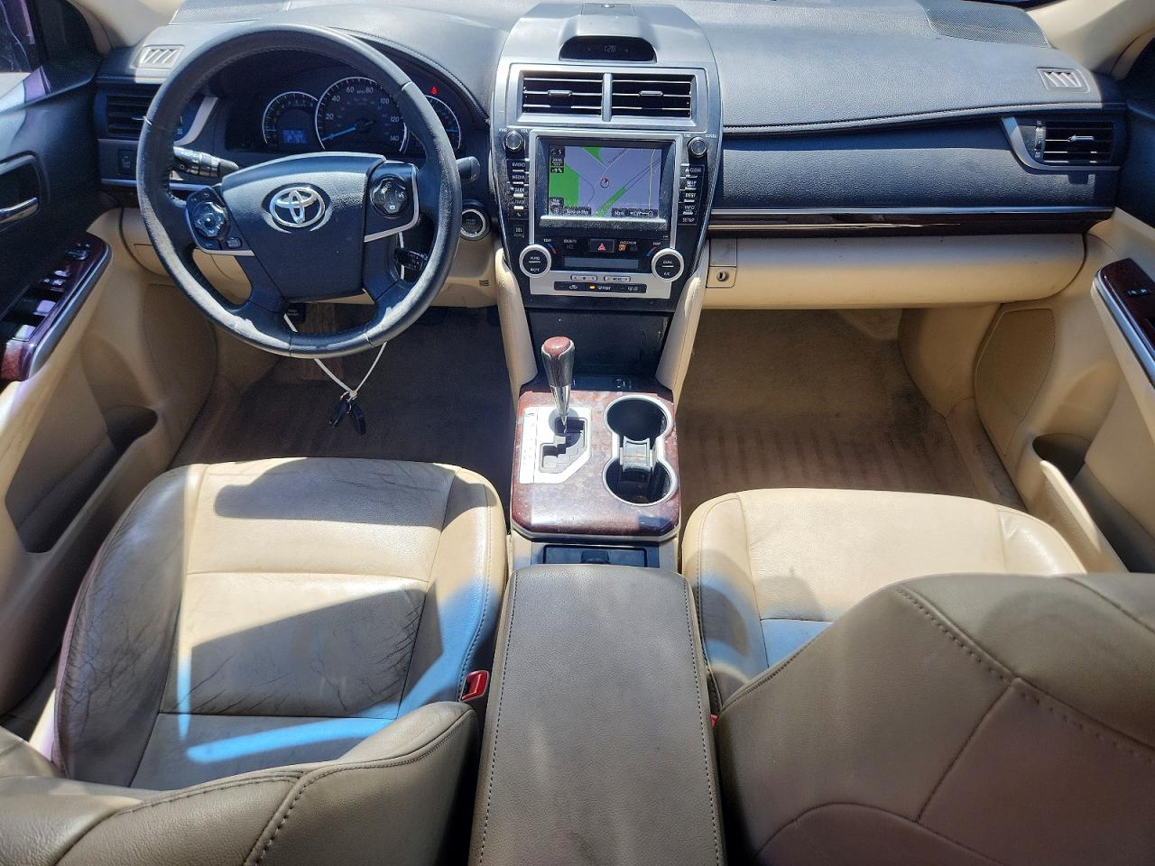 Toyota Camry Xle V6