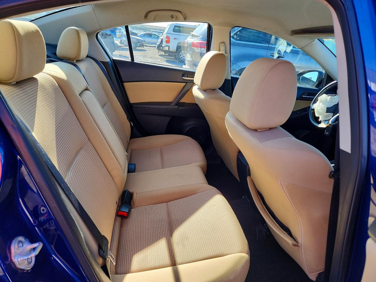 Mazda 3 I