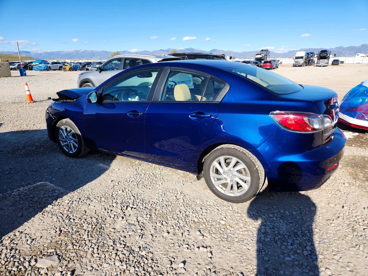 Mazda 3 I