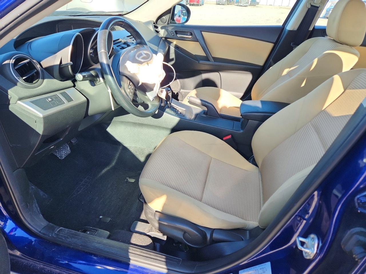 Mazda 3 I