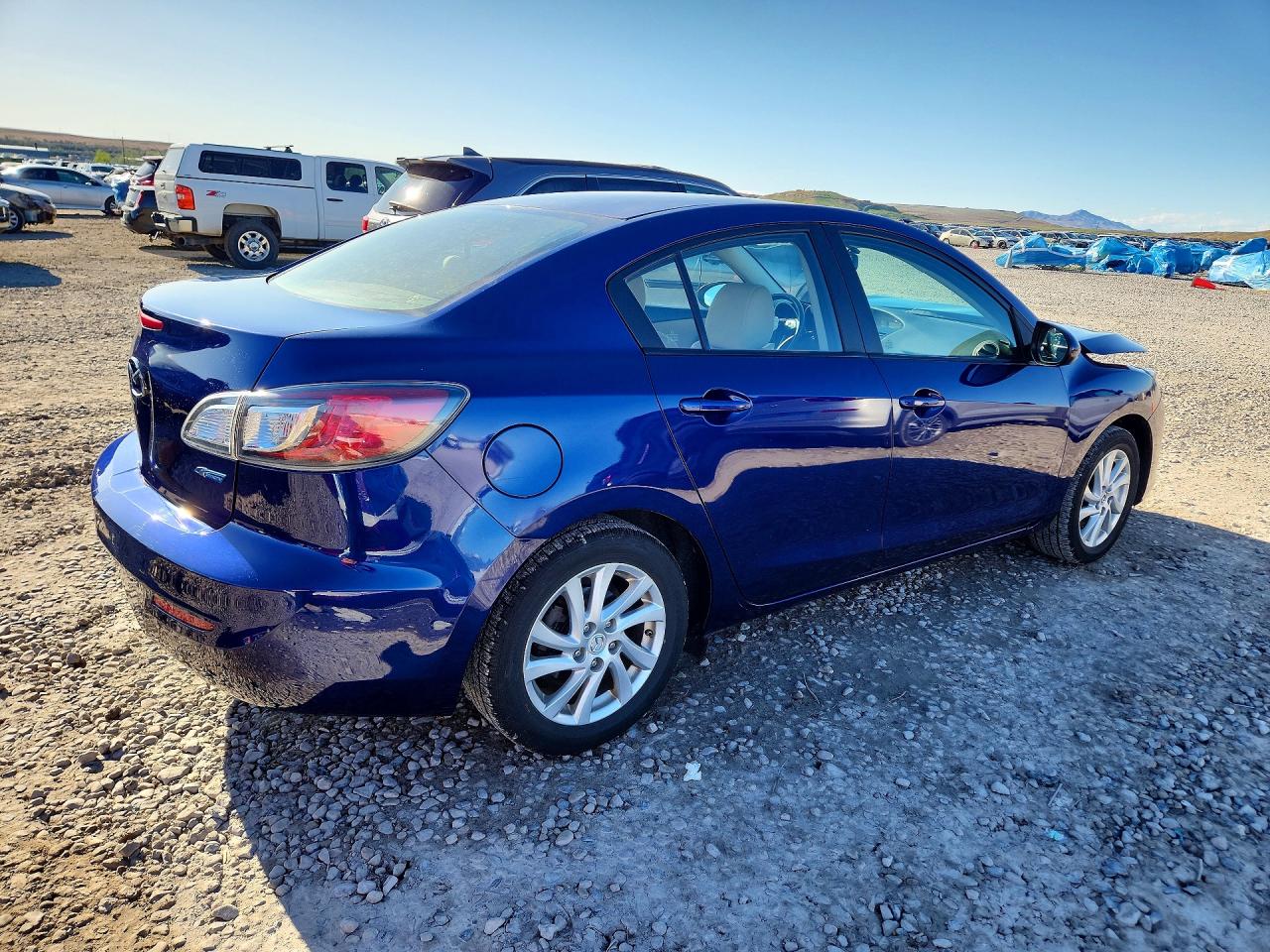Mazda 3 I