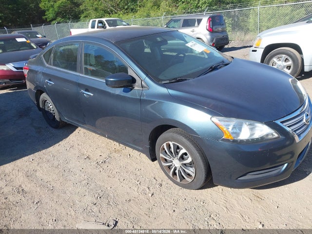 Salvage Nissan Sentra Image