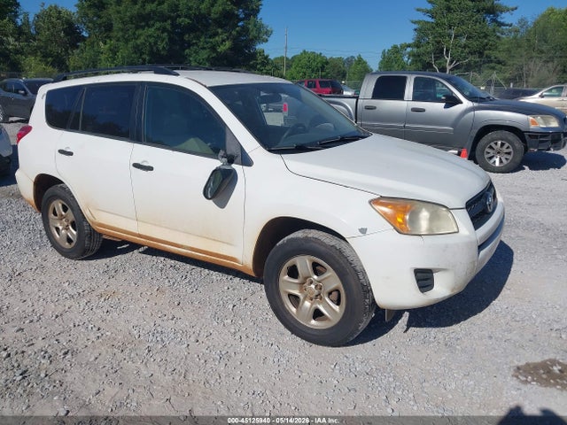 Salvage Toyota RAV4 Image