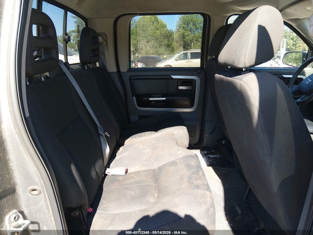 Mitsubishi Raider Ls