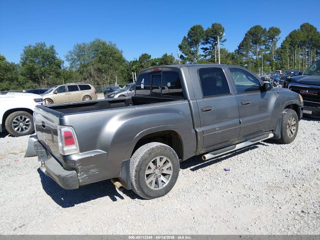 Mitsubishi Raider Ls