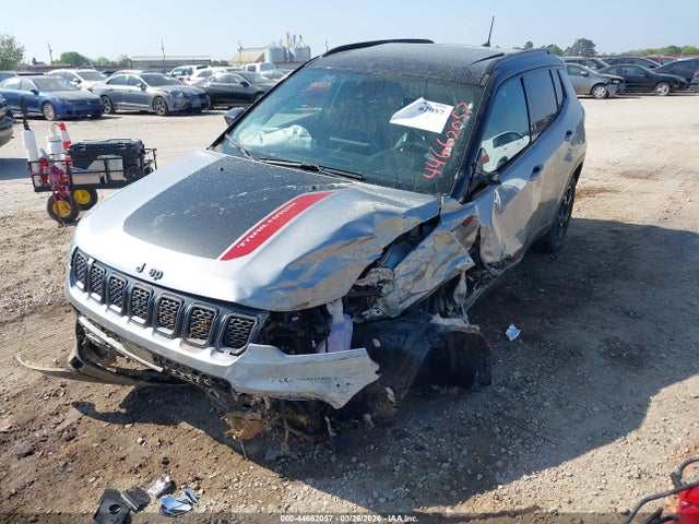 Jeep Compass Trailhawk 4x4