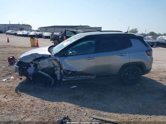 Jeep Compass Trailhawk 4x4
