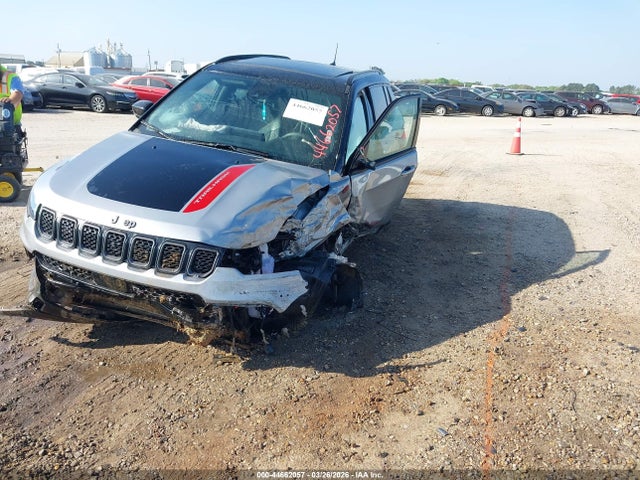 Jeep Compass Trailhawk 4x4