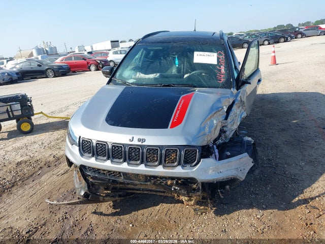 Jeep Compass Trailhawk 4x4