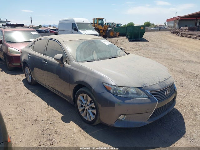 Salvage Lexus Es Image