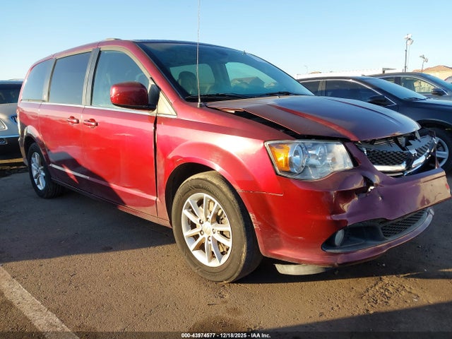 Salvage Dodge Grand Caravan Image