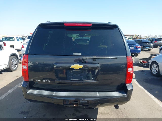 Chevrolet Suburban 2500 Lt