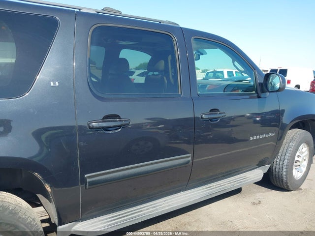Chevrolet Suburban 2500 Lt