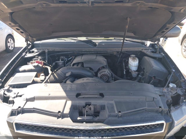 Chevrolet Suburban 2500 Lt