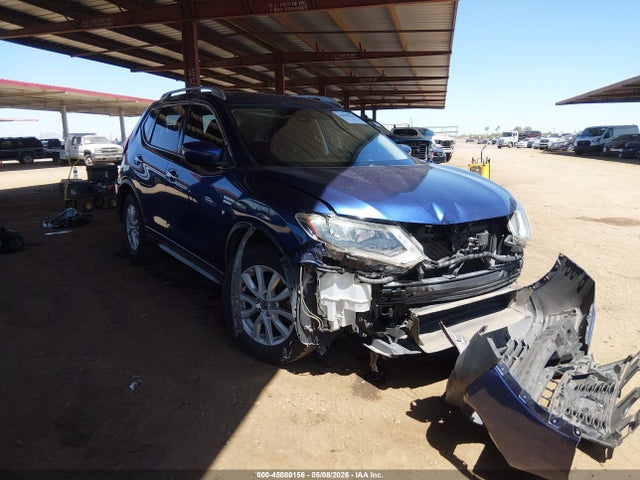 Salvage Nissan Rogue Image