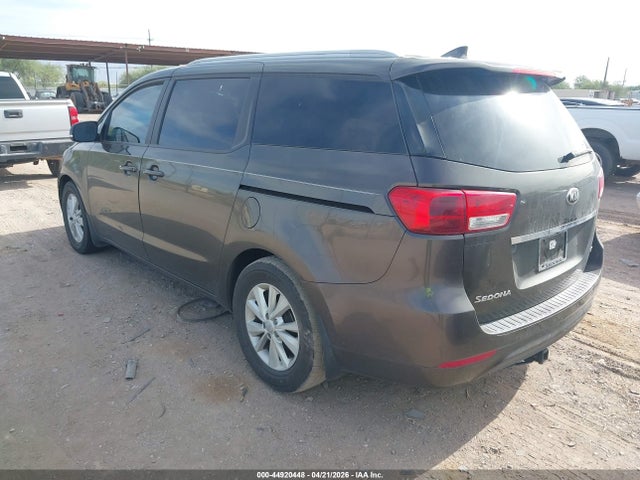 Kia Sedona Lx