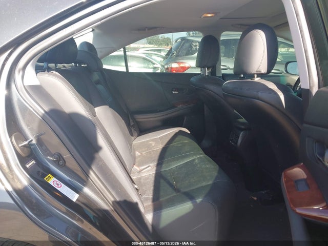 Lexus HS 250h