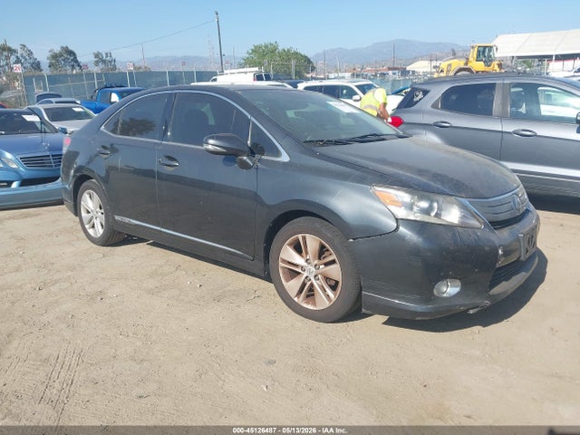 Salvage Lexus HS 250h Image