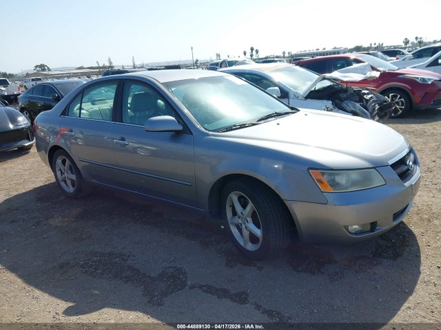 Salvage Hyundai SONATA Image