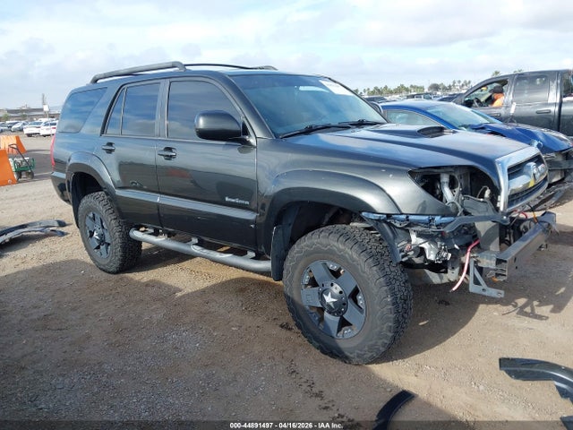 Salvage Toyota 4Runner Image