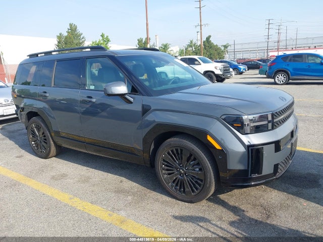 Salvage Hyundai SANTA FE Image