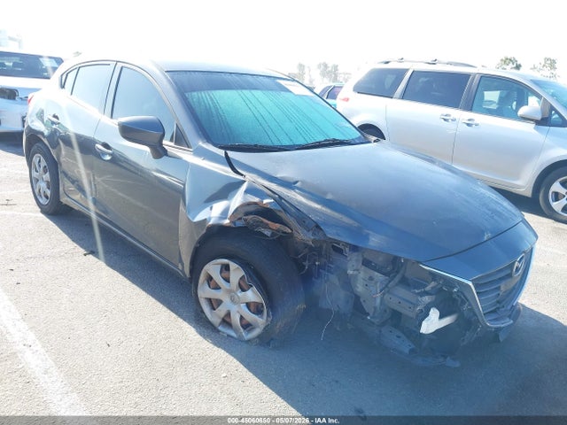 Salvage Mazda Mazda3 Image