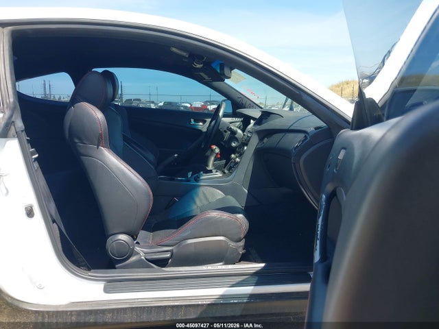 Hyundai Genesis 3.8 R-spec