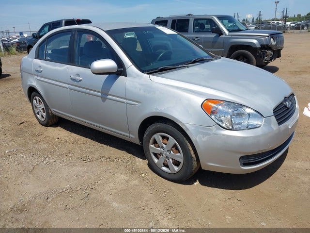 Salvage Hyundai ACCENT Image