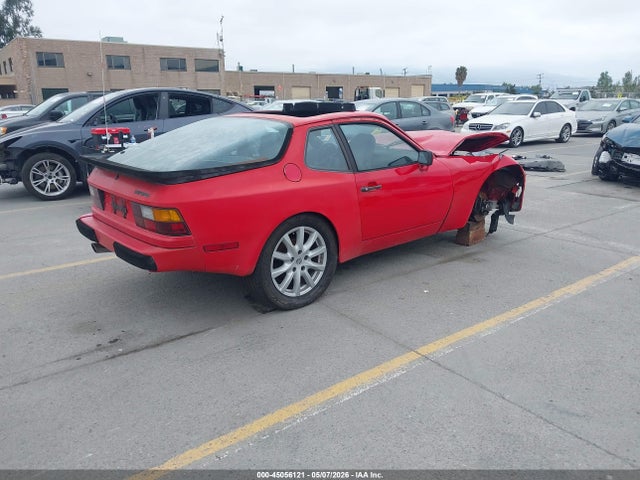 Porsche 944